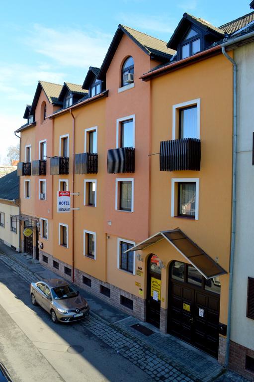Apollo Hotel Kecskemét Esterno foto